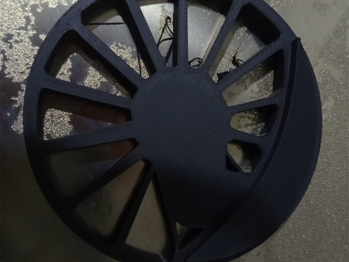 Roda atau impeller hitam hasil 3D print